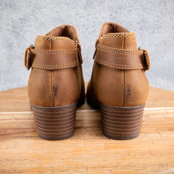 Clarks Adreena Field Women's Boot Brown Leather Upper Size 6 M - Picture 4 of 6